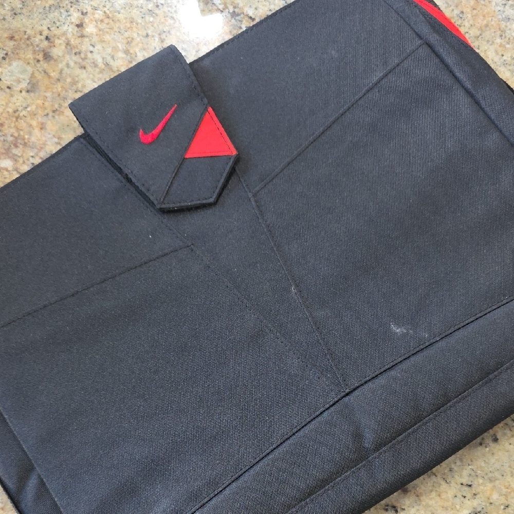 Nike Black and Red Trapper/folder NWOT